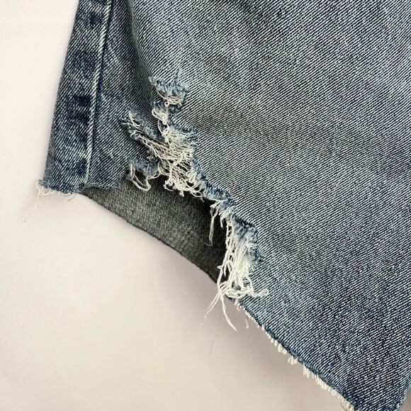 Modern American East Side High Short - Picture 6 of 10